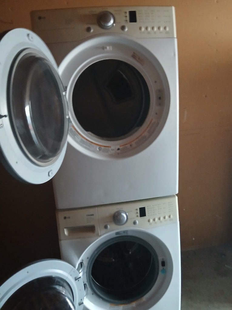 LG Washer And Gas Dryer