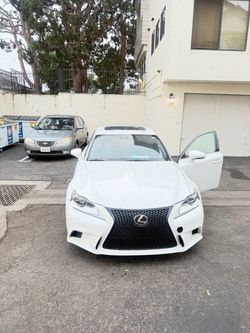2016 Lexus IS
