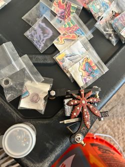 Tattoo Machine with Accessories and Flash Art