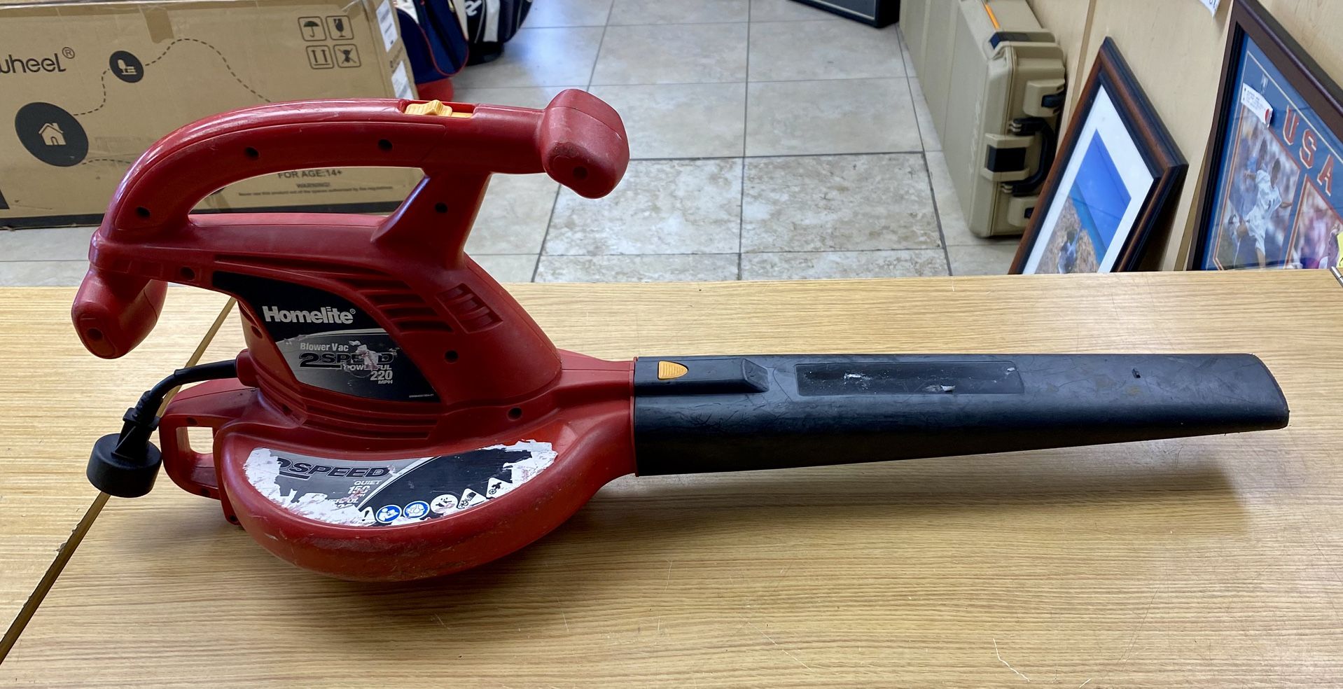 Homelite UT42120 Electric Blower Red/Black Handheld Corded
