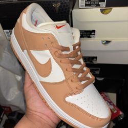 Nike Sb Dunk Light Cognac Size 13M DS 