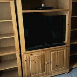 Broyhill Large Entertainment Center
