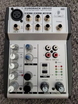Behringer Eurorack UB502 5-Input Mixer