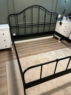 Metal King Sized Bed Frame