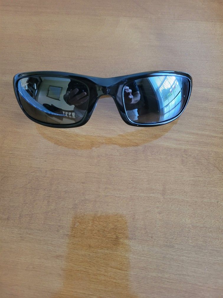 Maui Jim Stingray Glass Polarized Sunglasses