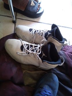 Jordans 9.5 lift offs silver