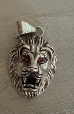.925 Lions Head Silver Pendant