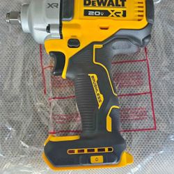 Dawalt 20v 1/2 impact DCF891 only tool