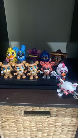 Five nights at freddys fnaf mystery minis lot