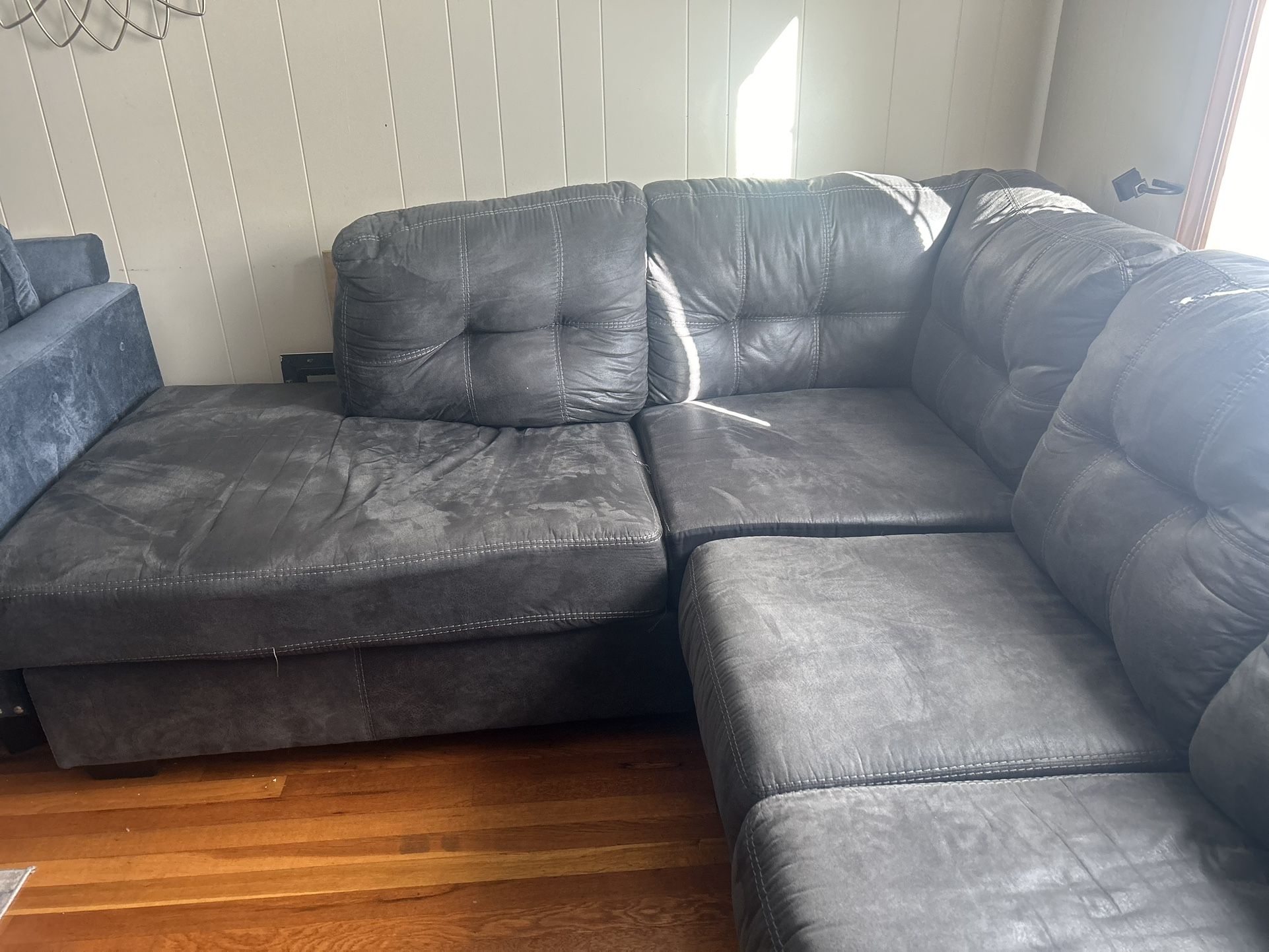 Spacious Sectional Couch