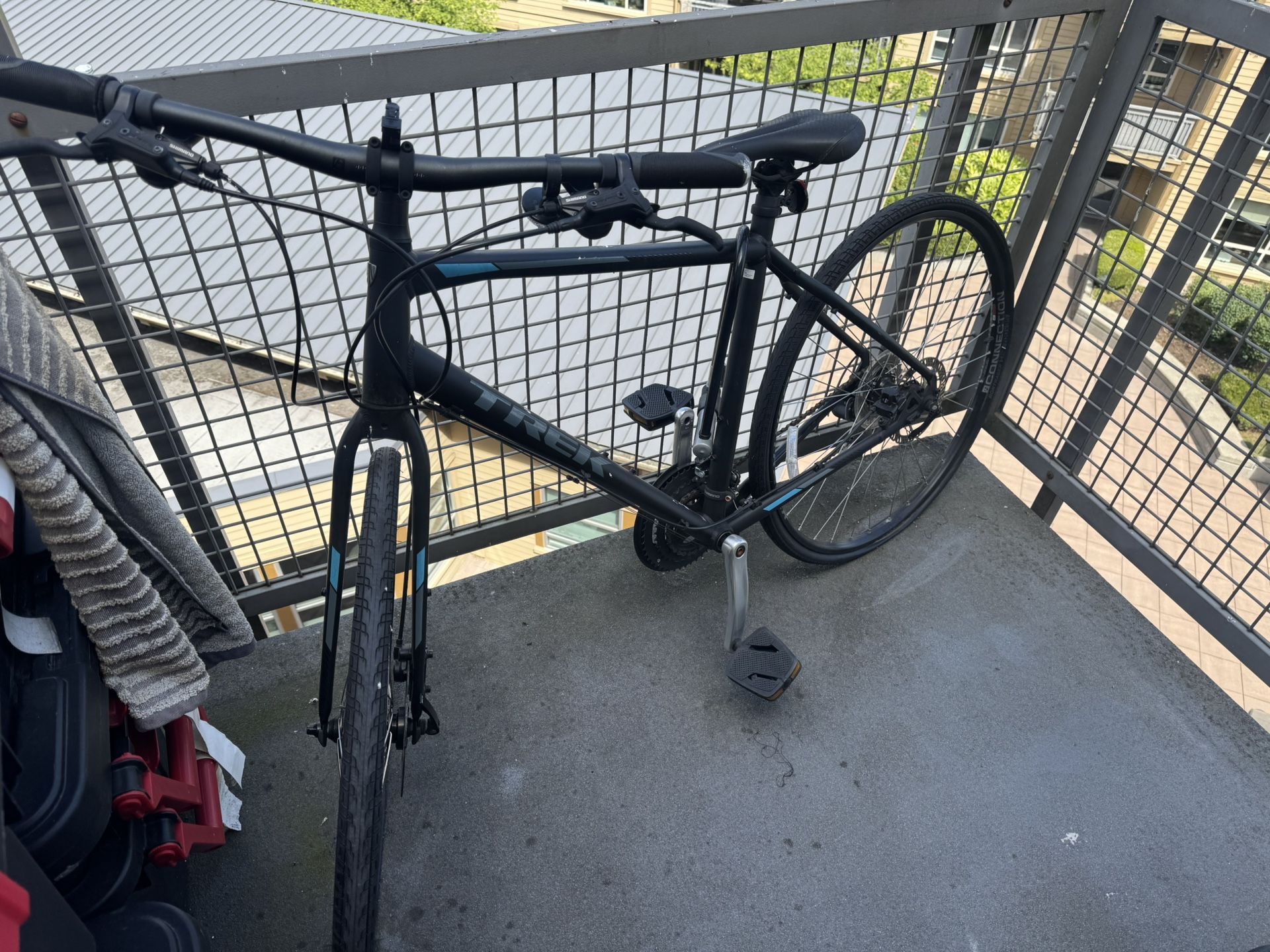 Trek Matte Aluminum Bike Fx2