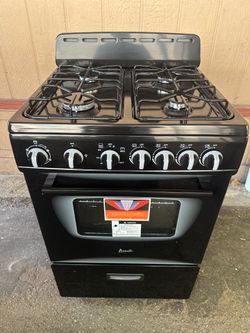 Semi new stove 24”