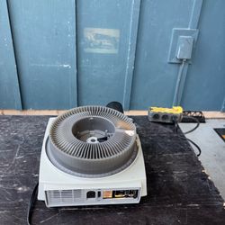 Kodak Ektagraphic AF-2 Carousel Slide Projector Tested Works VIDEO