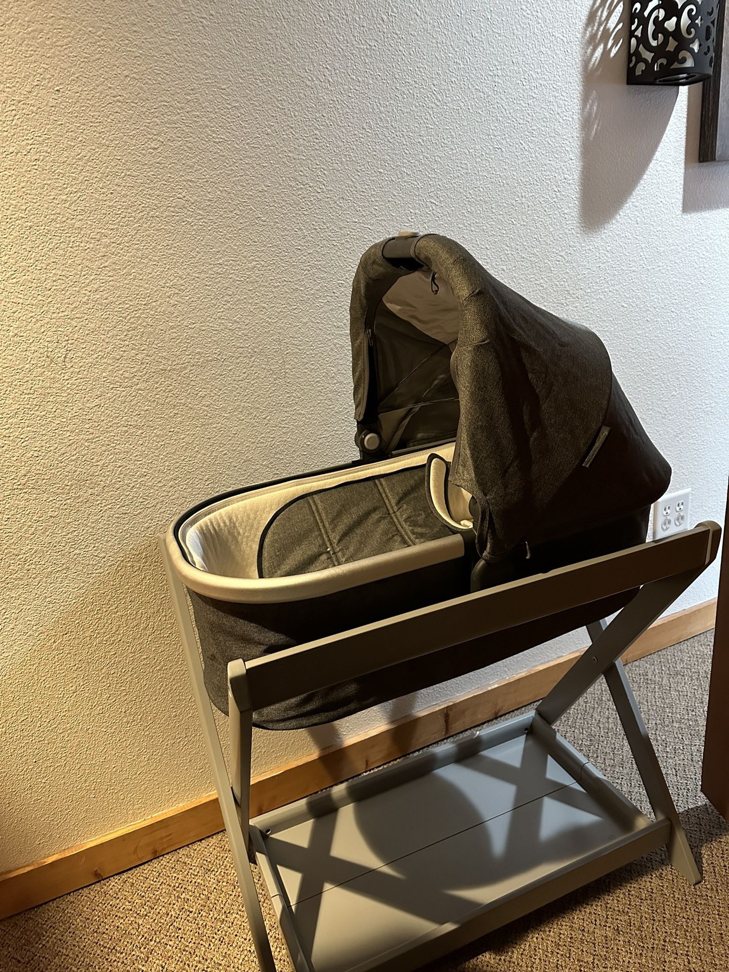 UPPAbaby Bassinet With Stand 
