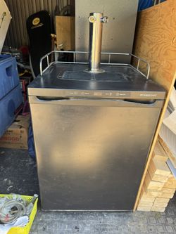 Edgestar Kegerator