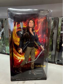 The hunger Games Barbie and Amazonia Barbie