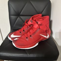 Nike zoom clear out univ red/white-black