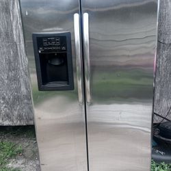 GE Side By Side Stainless Steel Refrigerator Fridge 