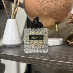 Valentino Donna Born in Roma Perfume
