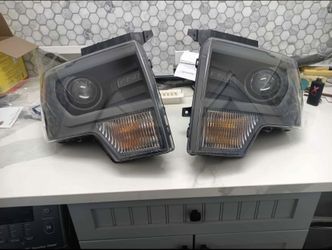 OEM 2013-2014 Ford F-150 SVT Raptor HID Projector Headlights – Pair