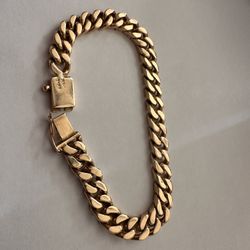 14kt Gold Cuban Bracelet 48 Grams 