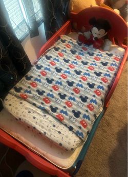 Mickey Mouse bed with mattress included for kids up to 5 years old