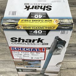 Shark IZ240 Pet Pro Cordless Stick Vacuum Cleaner Brand New