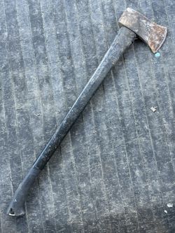 8 LB Axe