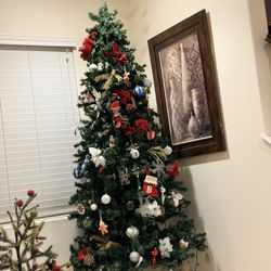  Christmas Tree