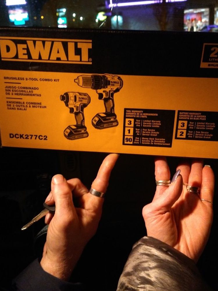 DeWalt 2- Tool Combo Kits 20 Volts Brushless