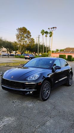 2017 Porsche Macan