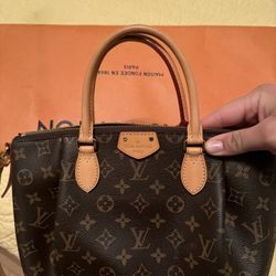 Louis Vuitton Hand Bag With Receipt