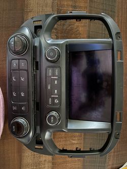 2018 - 2022 Chevy Colorado 8.0” Display Screen Radio Control Panel and A/C