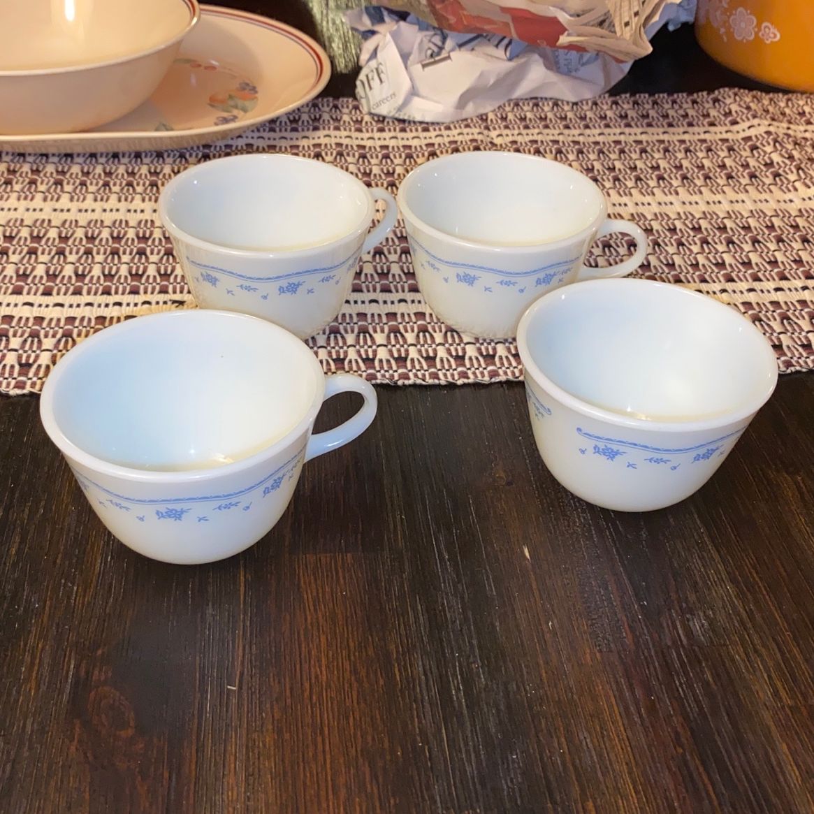 Pyrex Cup Coffee Set Of 4.