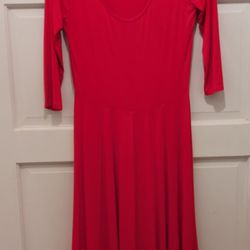 Dress Calvin Klein Red Half Sleeves Scoop Neck Size 6 Calf Length 