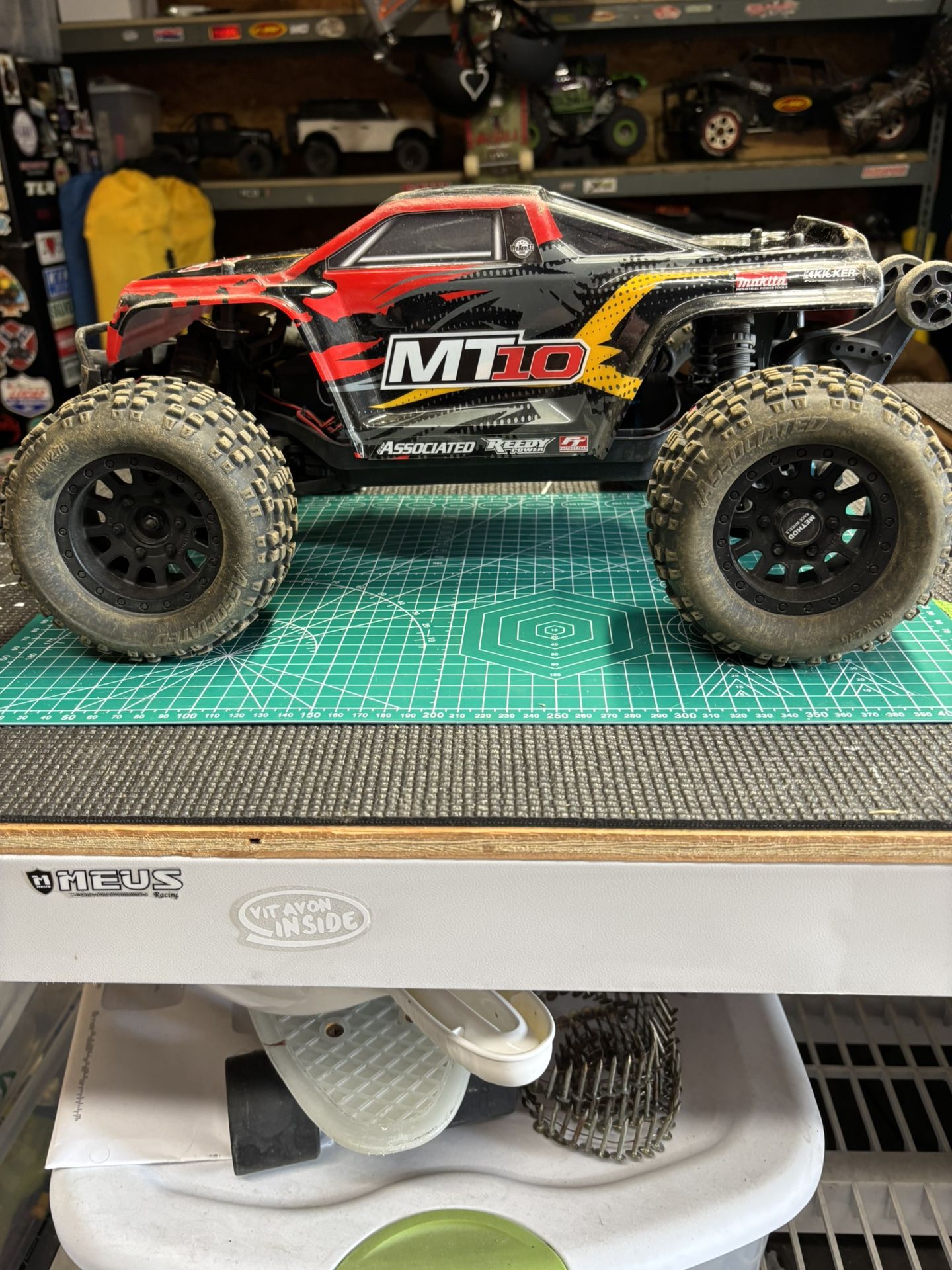Team Associated MT10 V2 Brushless 4x4