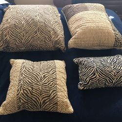 Decorative Throw Pillows