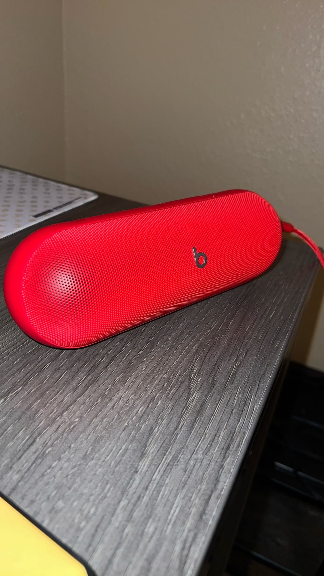 Beats Pill