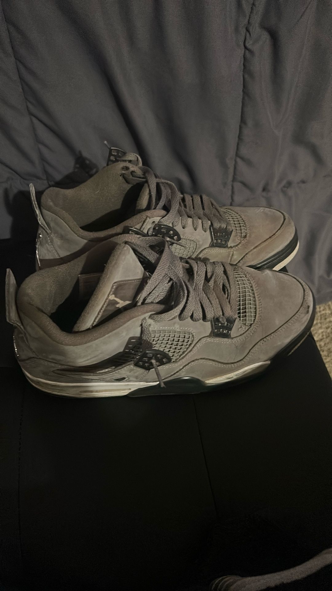 Jordan 4 Retro (Cool Grey)