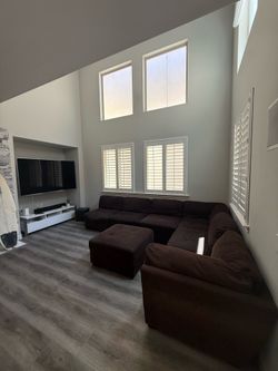 Large Dark Brown/Chocolate Sectional Couch