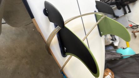 Firewire TJ Twinzer 7-4 +extras Bag + Fins + Leash