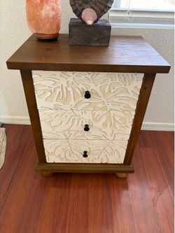 Rustic Farmhouse 3-Drawer Nightstand with Leaves Pattern Carved, Vintage French Country End Table