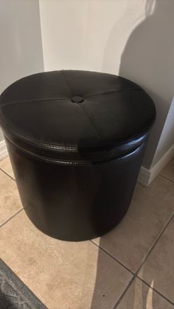 Black litter leather Table