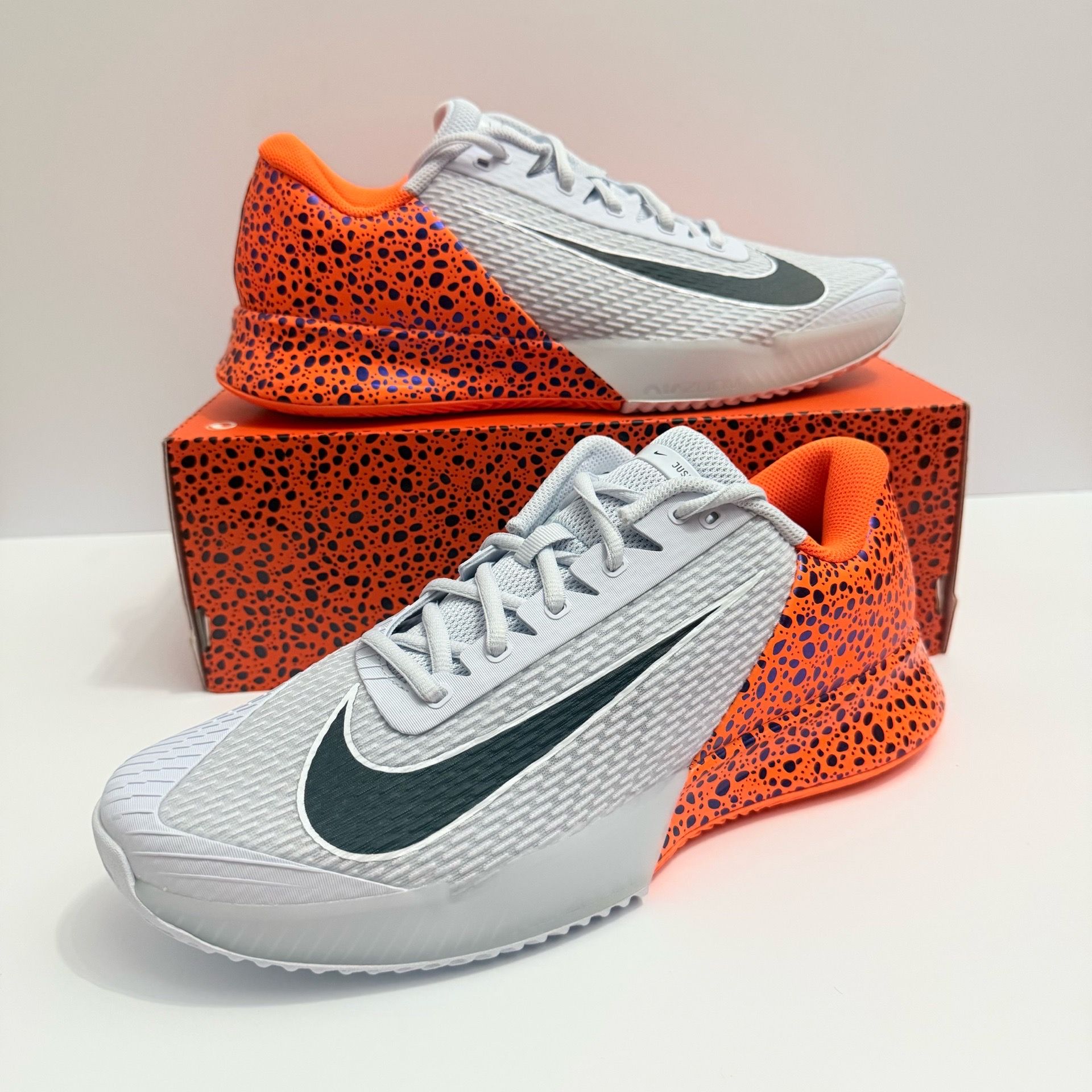Men’s Size 11 Nike Zoom Pickle Ball shoes