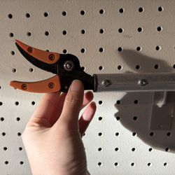 Pruning shears