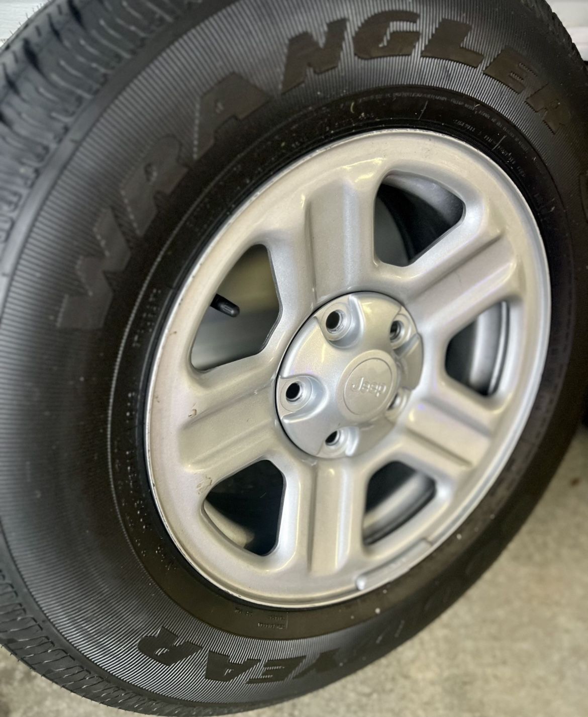🛞 5 Jeep Wrangler Tires & Rims – Practically Brand New – $350 OBO