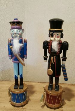decorative wooden nutcrakers