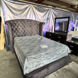 (NEW, NUEVO) Black bedroom set size queen 