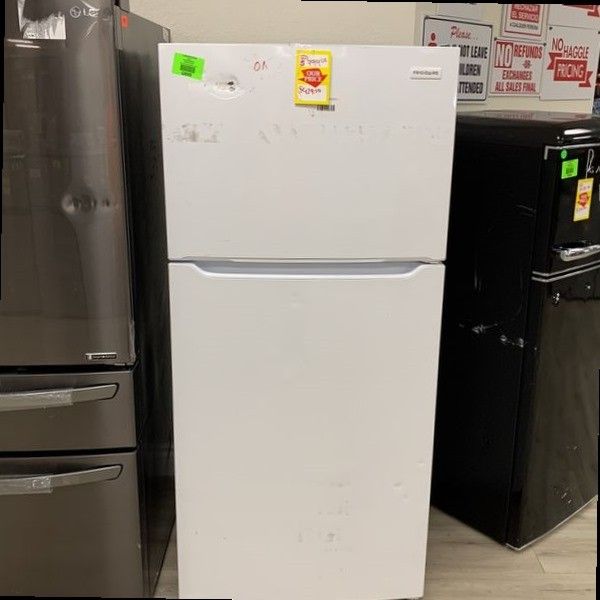 FRIGIDAIRE FFTRVW TOP FREEZER REFRIGERATOR