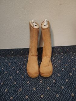 Real Deal Warm High Top Uggzzz